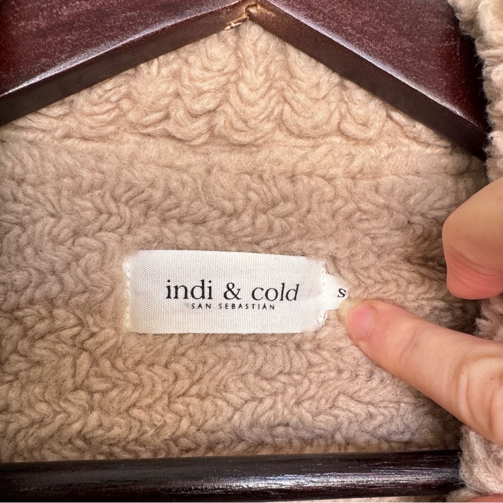 Indi & Cold Short Shearling Coat in Khaki - Picture 10 of 14